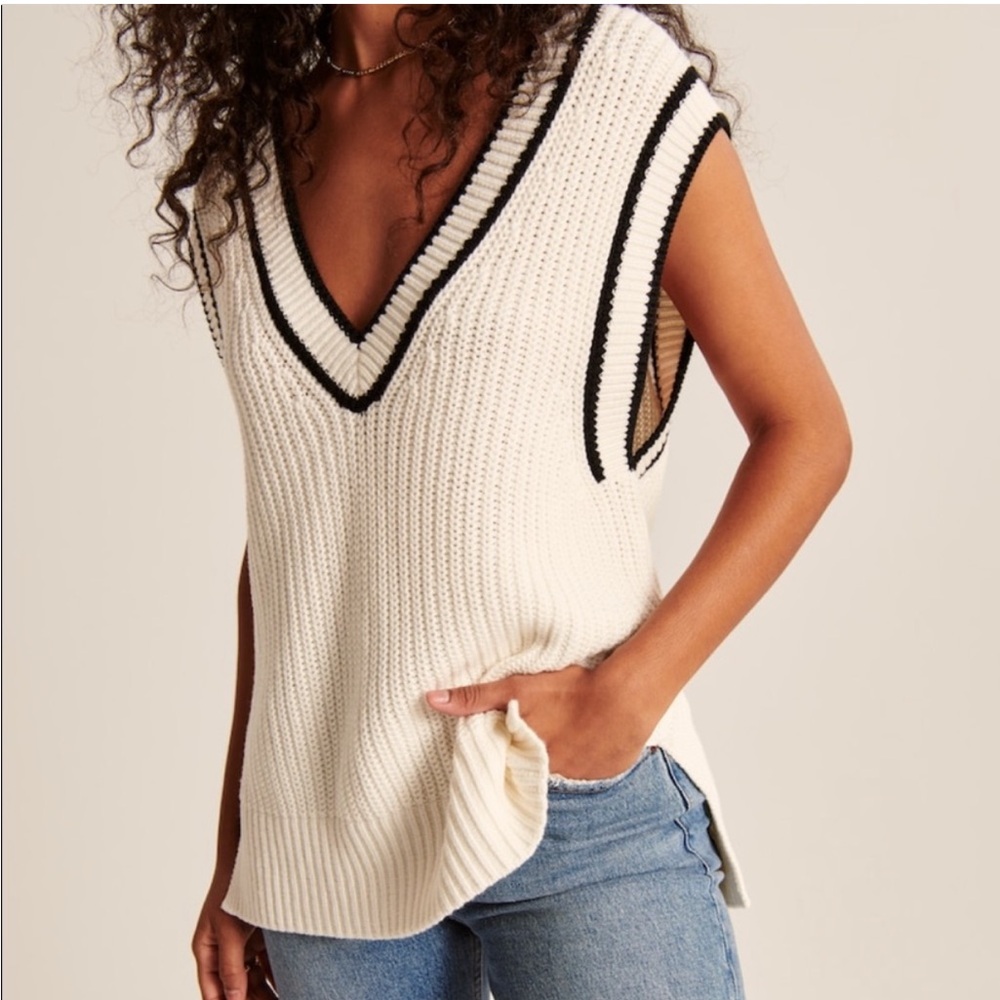 Abercrombie Sweater vest